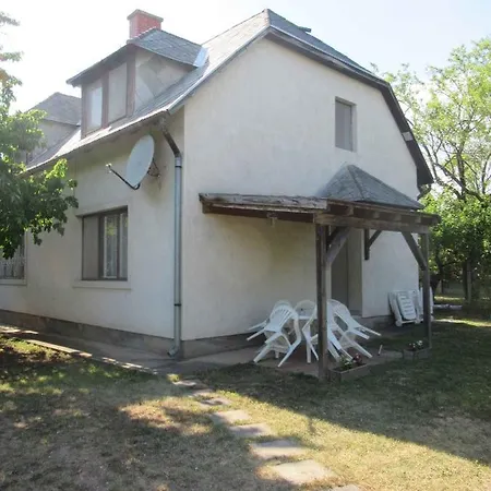 In Csopak/balaton 18315 Csopak